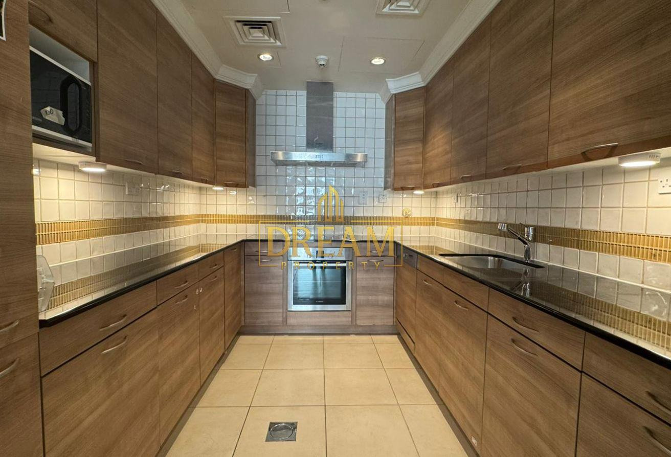 Big Balcony | Stylish Kitchen | Hot Deal | 2 BHK - Apartment in Marina Gate