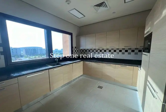 Amazing 1 Bedroom in Fox Hills | Bills Included
