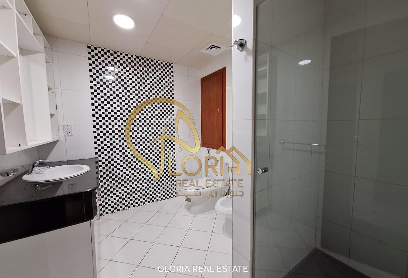 Semi Furnished 2BHK+Maid in The Pearl|11K - Apartment in East Porto Drive