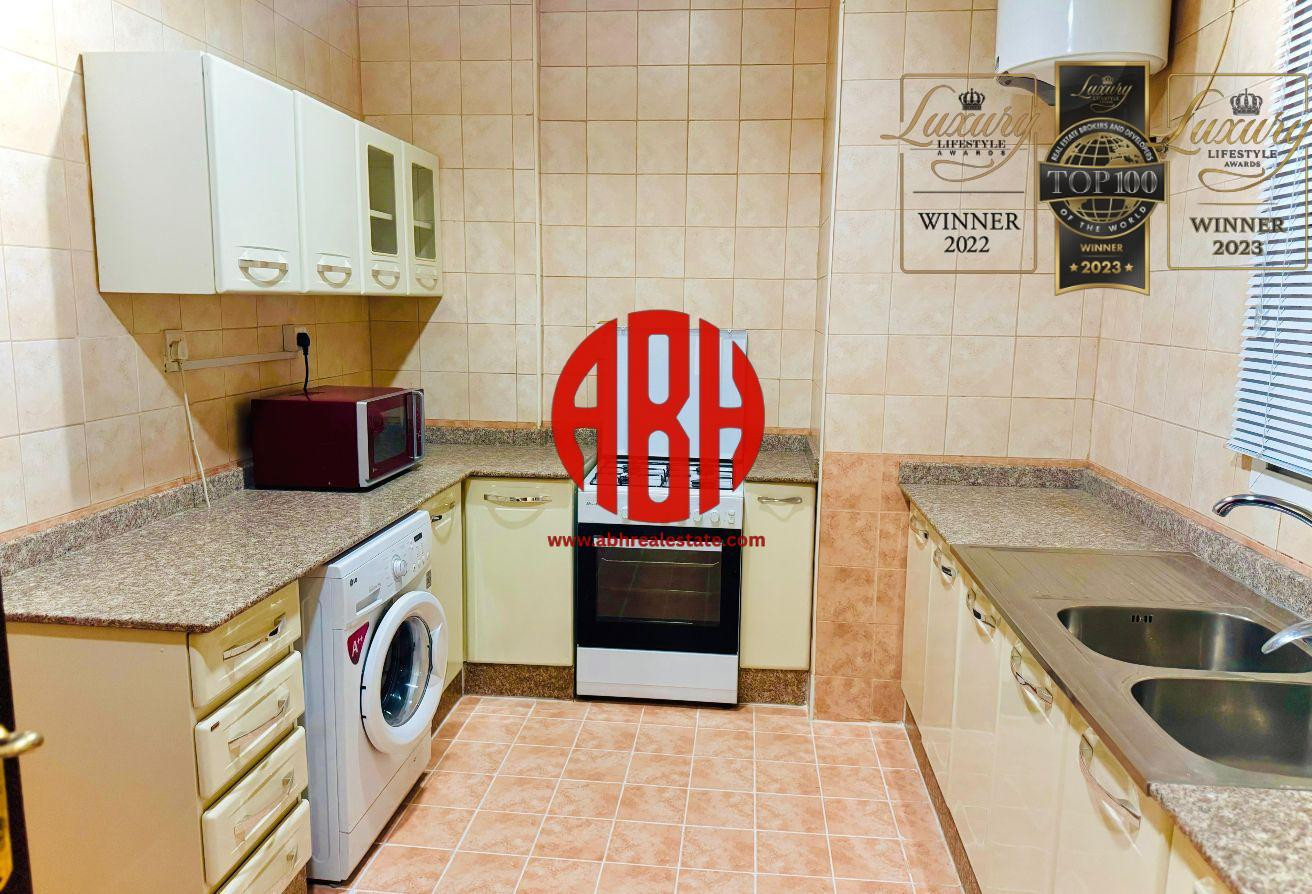 BEST OFFER! | FULLY FURNISHED 2-BDR | CENTRAL SPOT - Apartment in Al Tabari Street