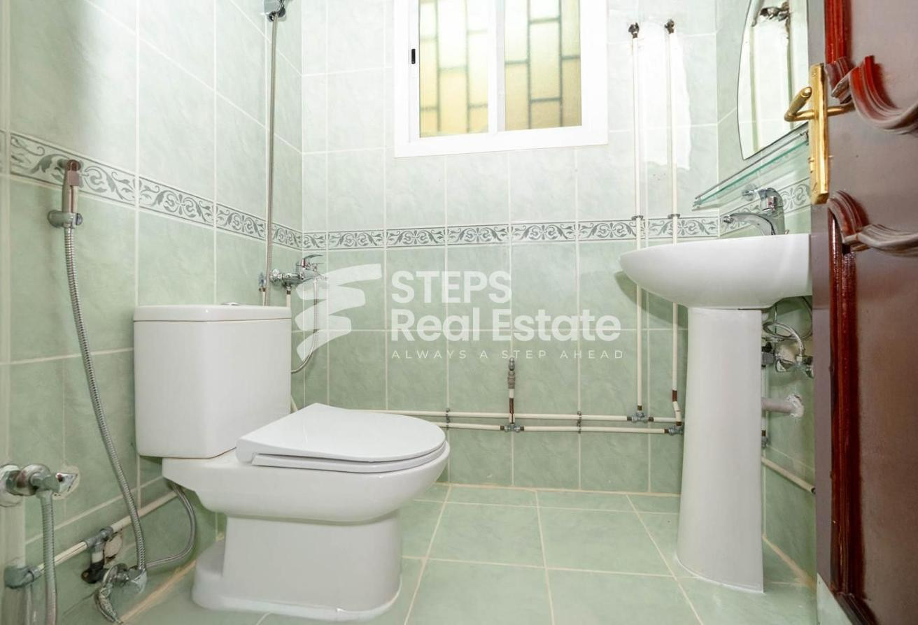 Spacious Apartment with 2 Balconies in Old Airport - Apartment in Old Airport Road