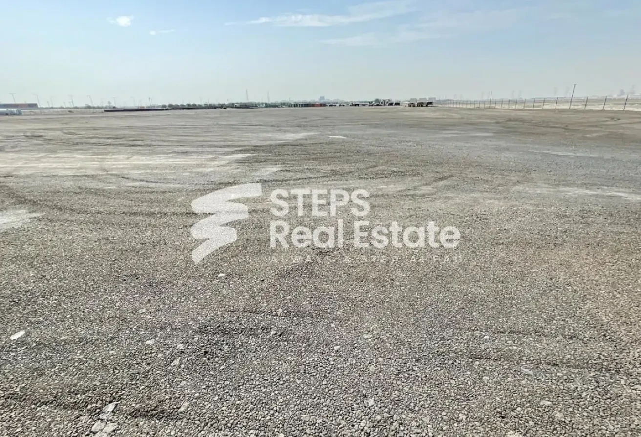 Storage Land for Rent in Birkat Al Awamer - Labor Camp in East Industrial Street