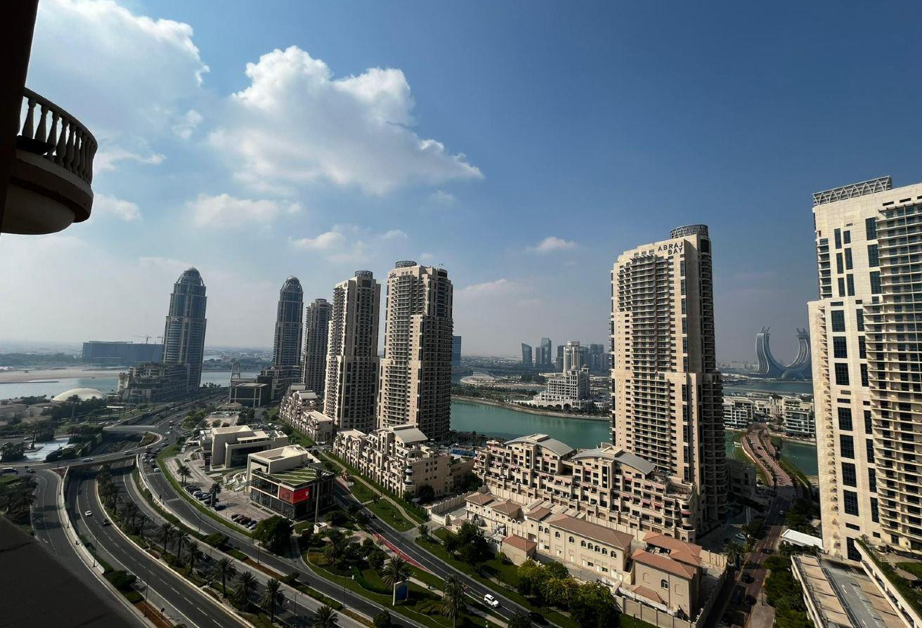 Hold-Free | Deluxe 2BHK in Porto Arabia - Apartment in One Porto Arabia