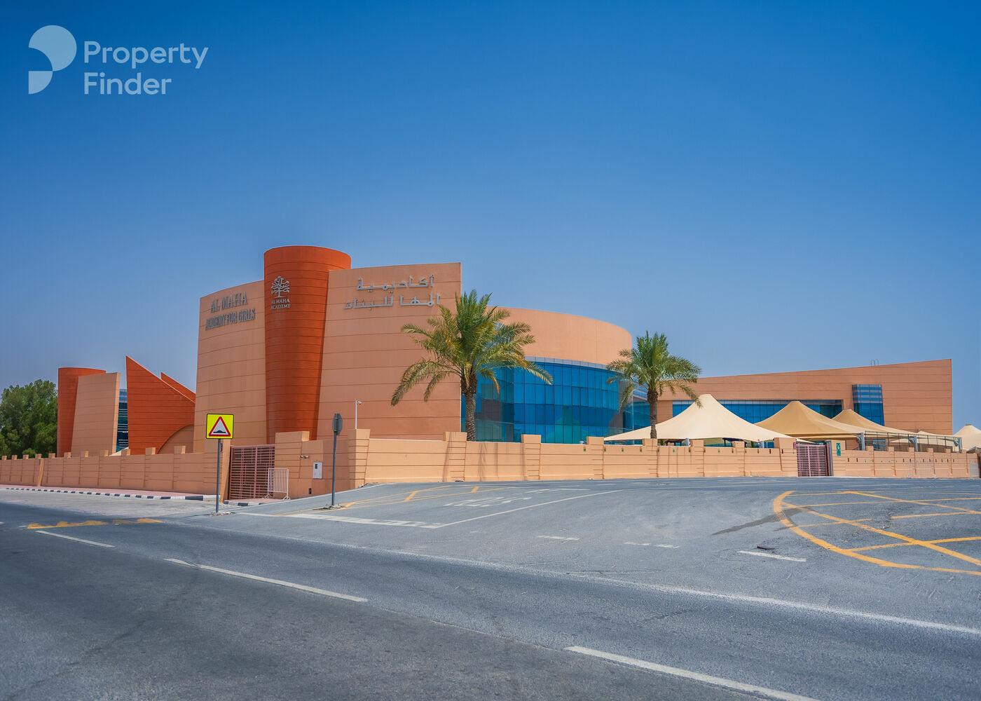 AMAZING DEAL! | FURNISHED STUDIO UNIT | BILLS FREE - Apartment in Umm Al Seneem Street