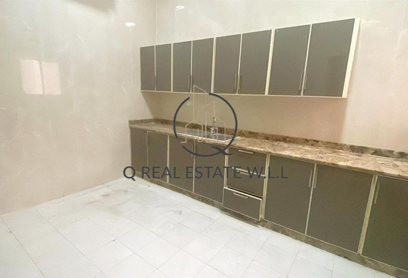 Um Al Amad Three-Bedroom Apartments for Rent - Apartment in Umm Al Amad