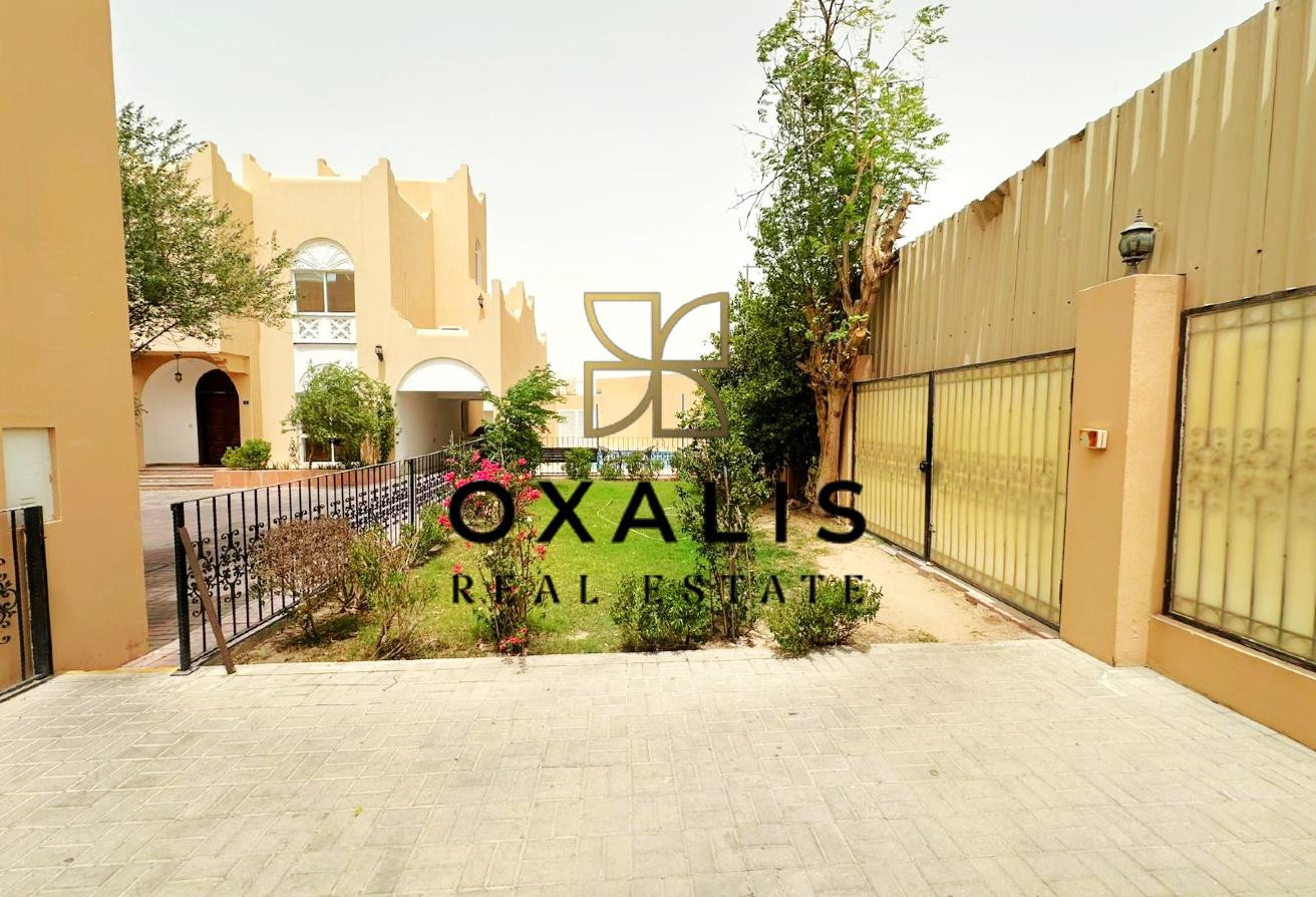 LOVELY 4 BDR + MAIDS ROOM | EXCLUSIVE AMENITIES - Villa in Tadmur Street