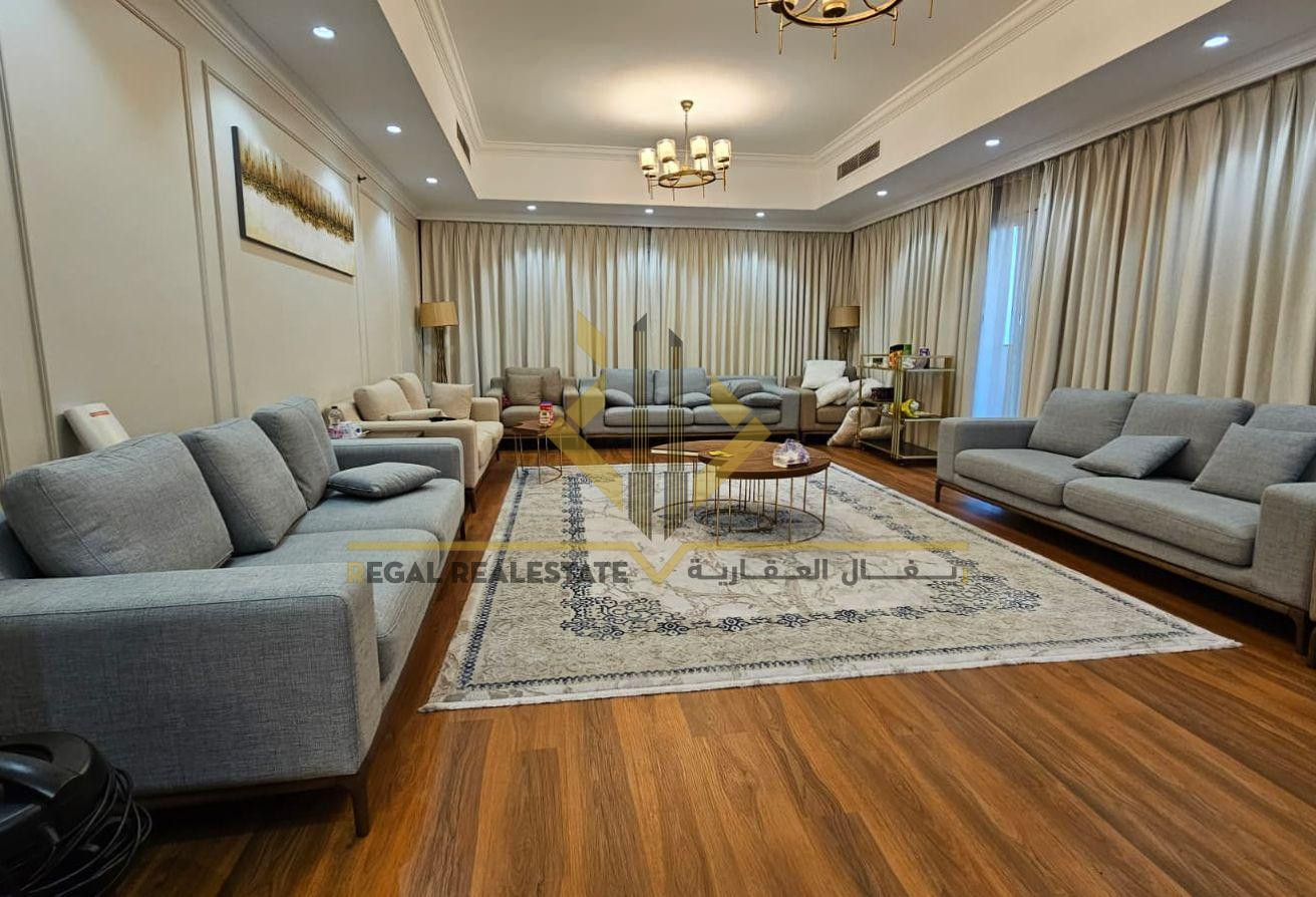 Luxurious 3-Bedroom Apartment in Porto Arabia with - Apartment in East Porto Drive