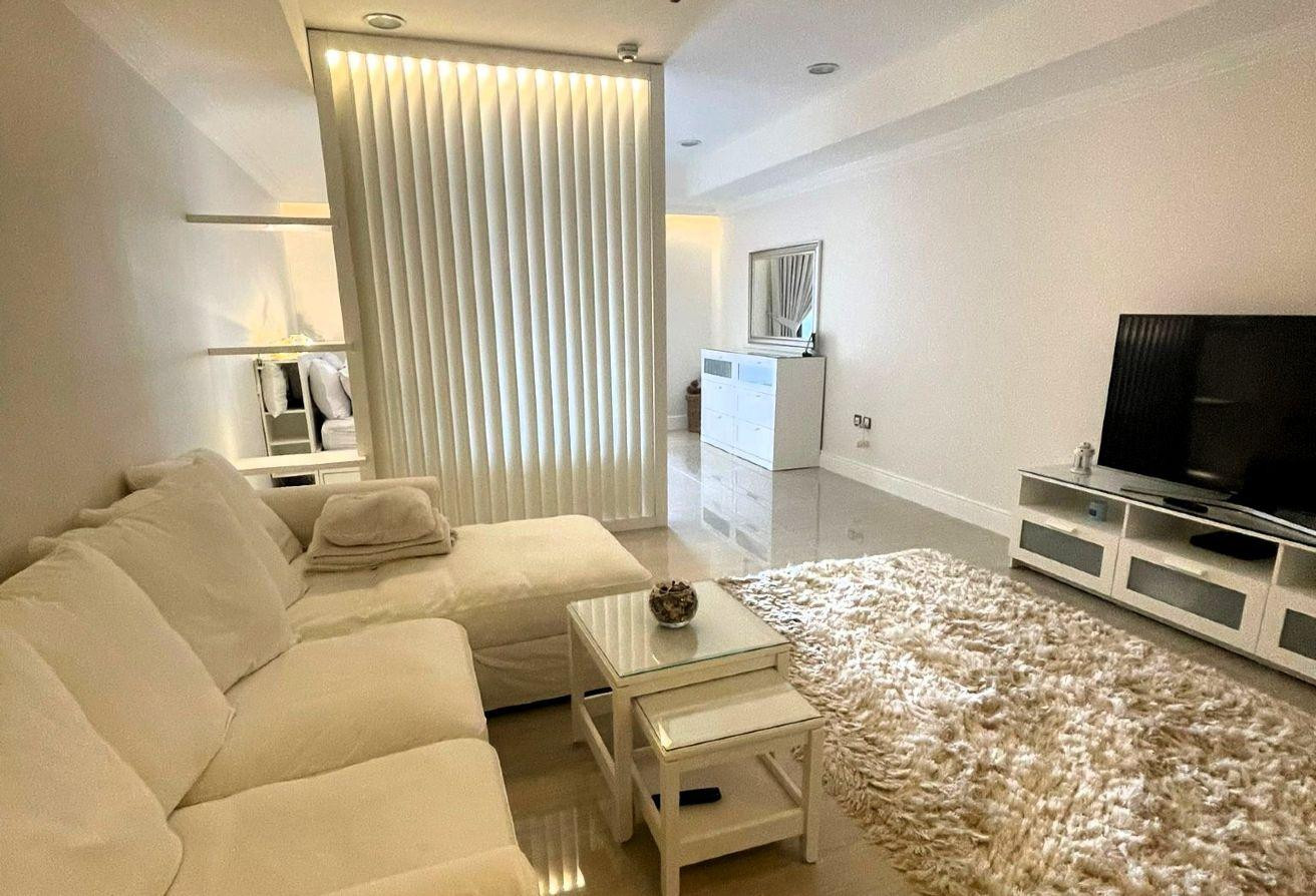 Full Upgraded Studio Apartment | Porto Arabia - Studio Apartment in East Porto Drive