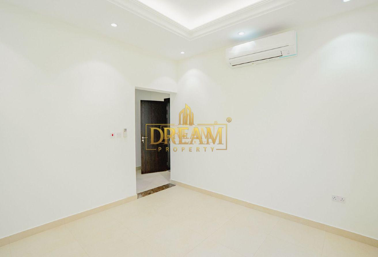 Elegant SF 3-Bedroom Apartment for Rent | Al Nasr - Apartment in Al Nasr Street