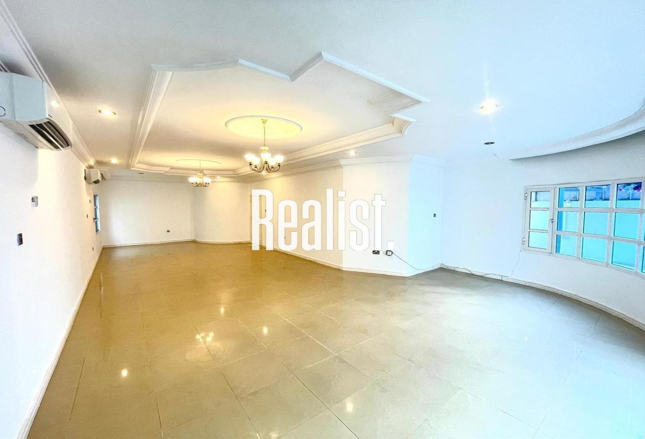 PRIVATE SWIMMING POOL STANDALONE 4+MAID VILLA - Villa in Dar Al Salam Villas