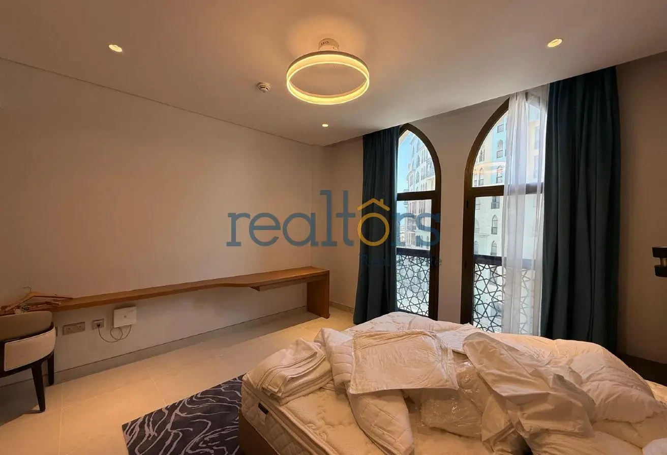 Stylish 1BR Furnished with Balcony NO COMMISSION - Apartment in La Plage South