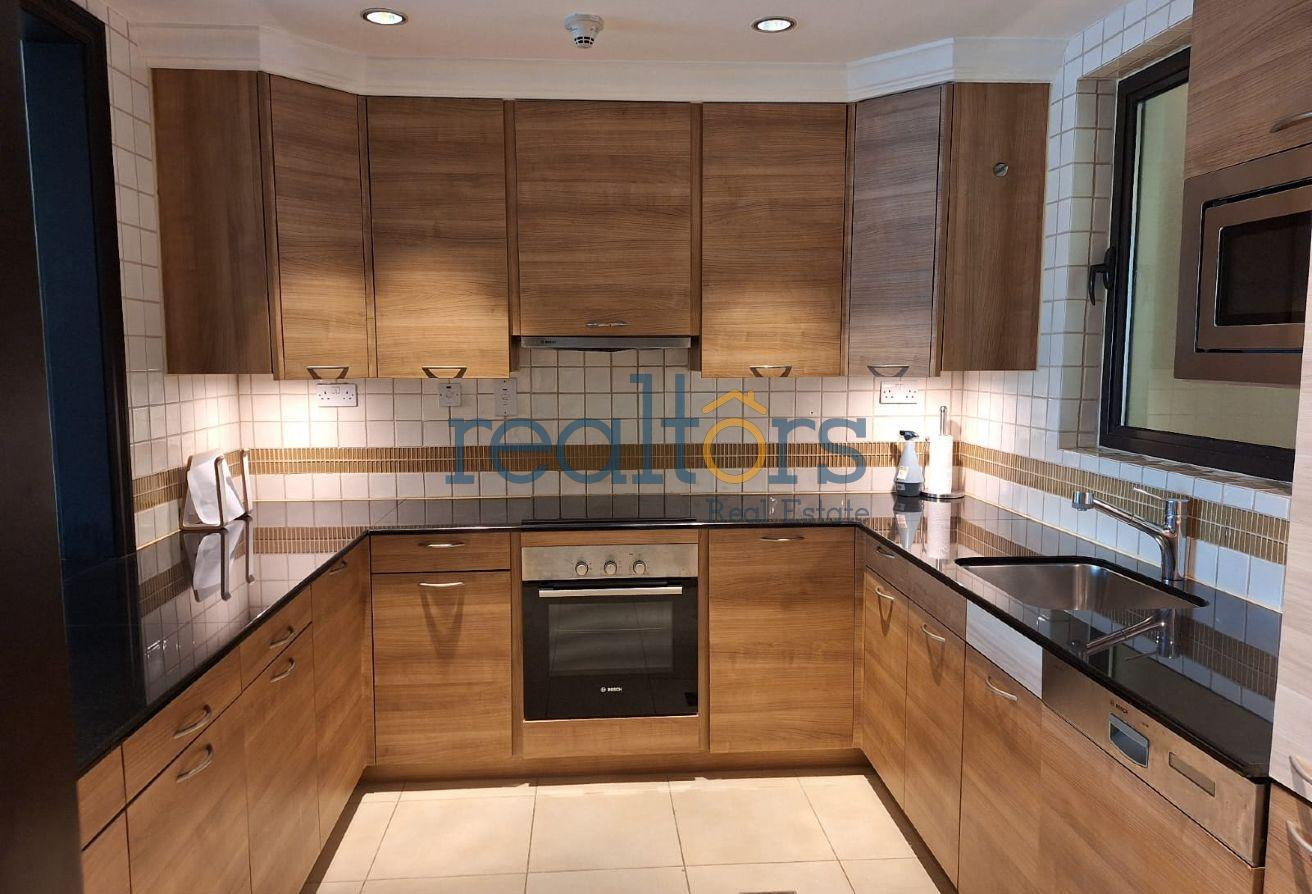 Luxury fully upgraded 1 bedroom townhouse - Townhouse in Porto Arabia Townhouses