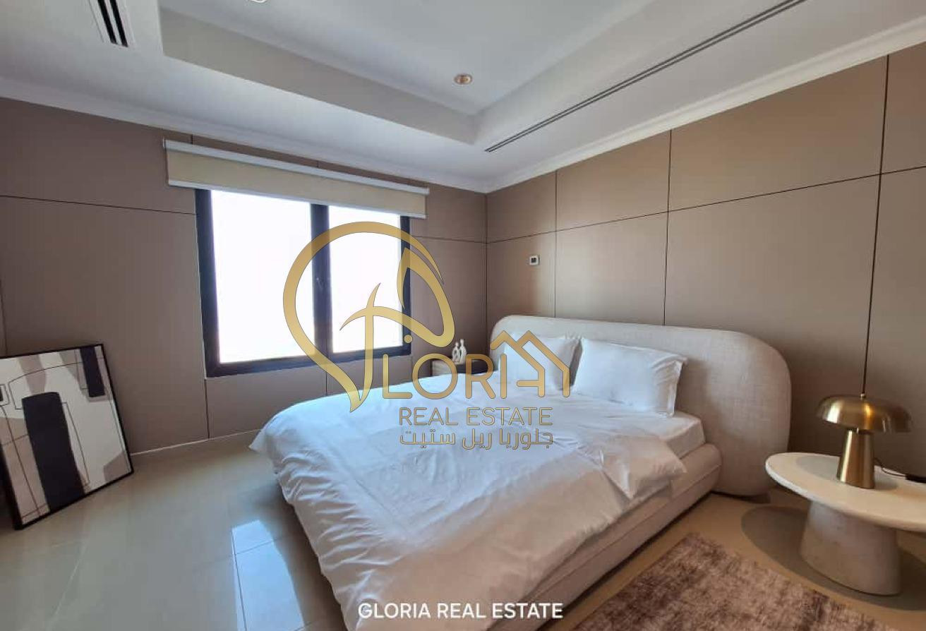 Studio w Amazing View|Ready Title Deed|Great price - Studio Apartment in West Porto Drive