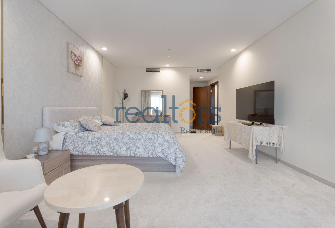 Luxury 1 Bedroom w/ Sea View | Viva Bahriya