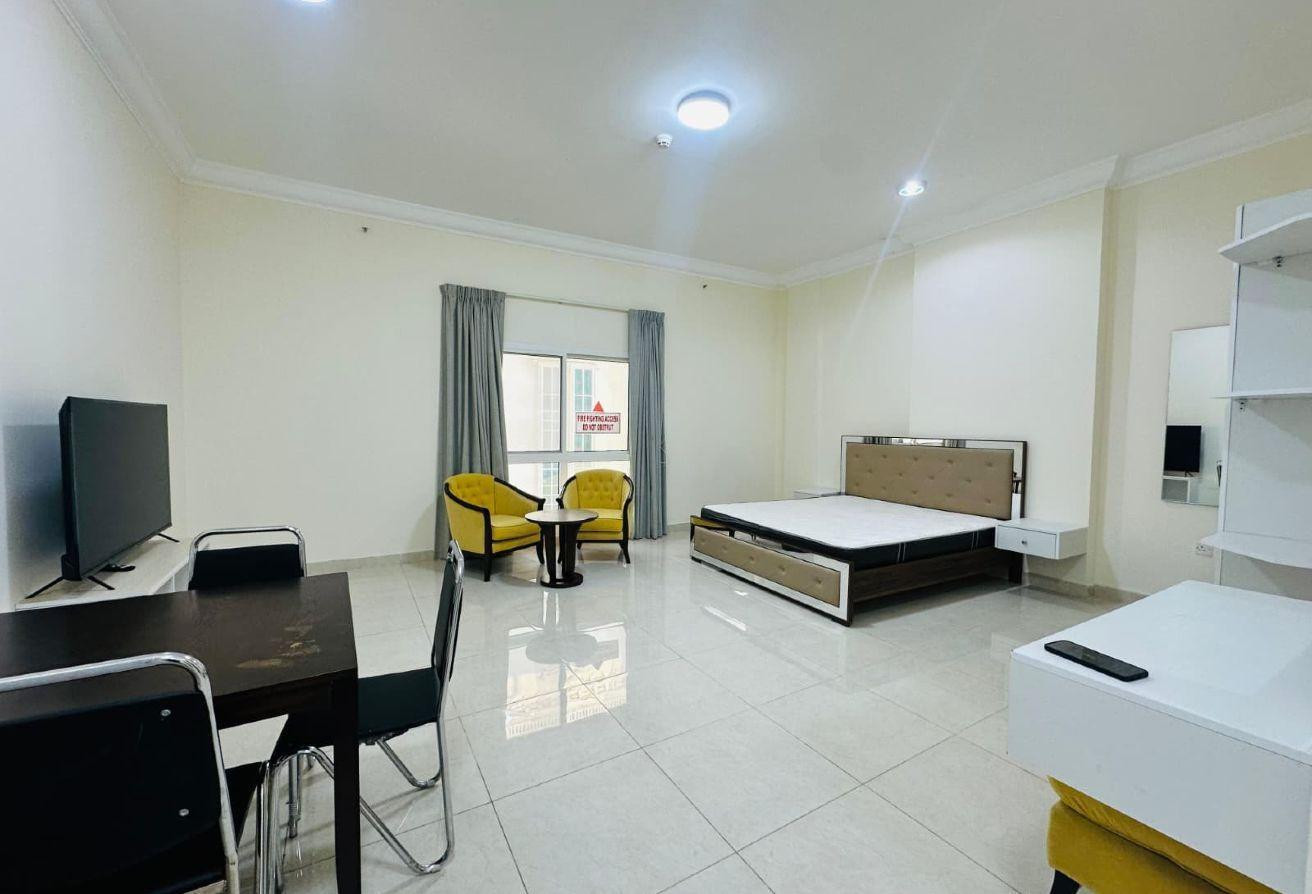 Luxury All-Inclusive Studio Close to Metro - Studio Apartment in Al Sadd Tourist Apartments