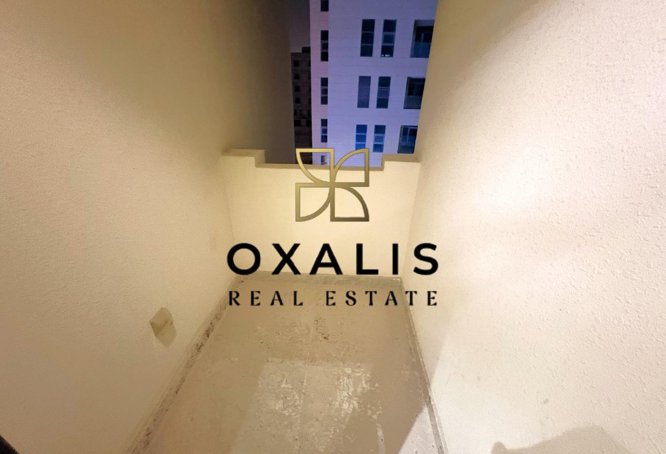 LUXURIOUS 2 BEDROOMS FURNISHED | NEAR WEST WALK
