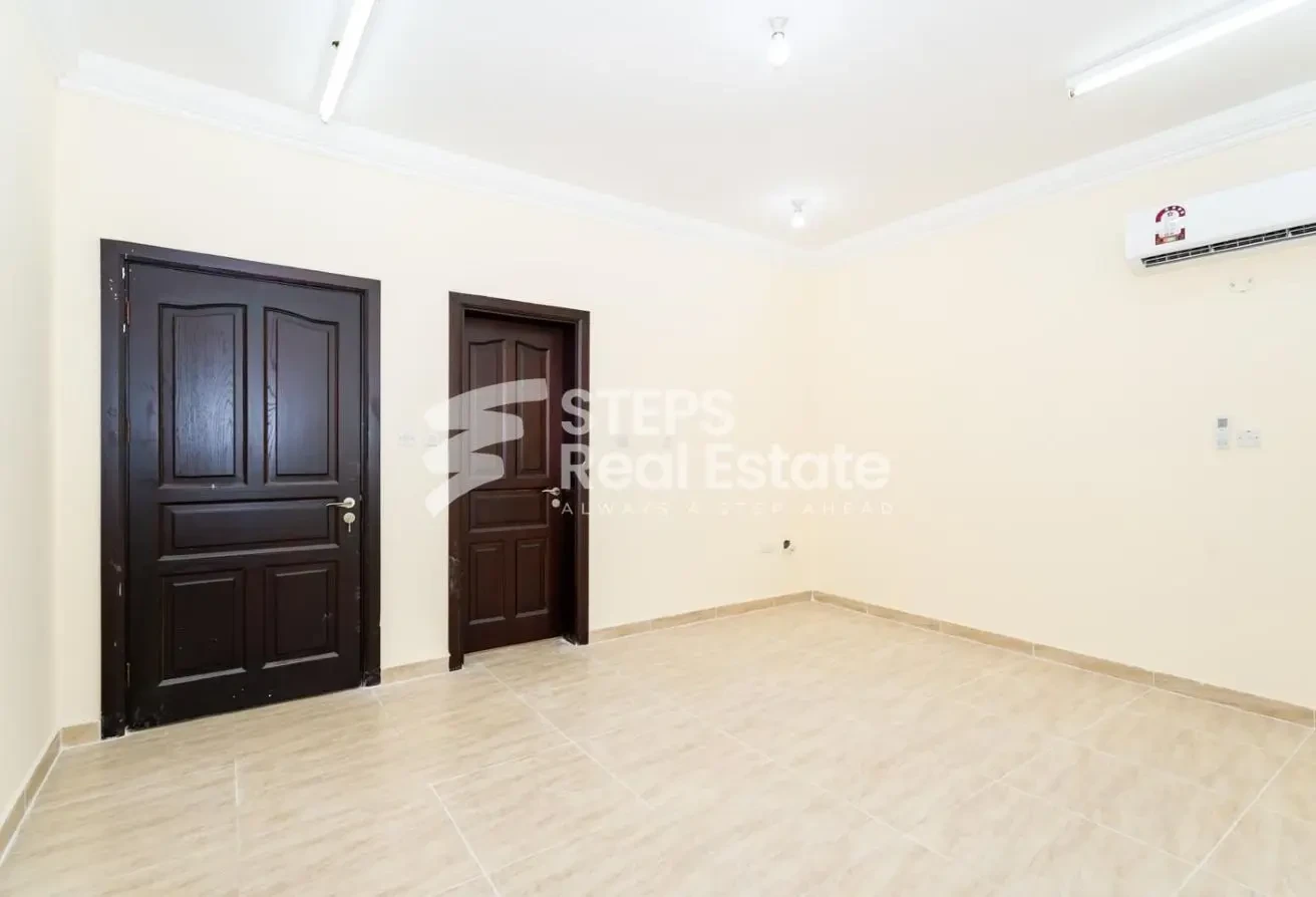 Brand New Villa Ideal for Families in Ain Khaled - Compound Villa in Umm Al Seneem Street