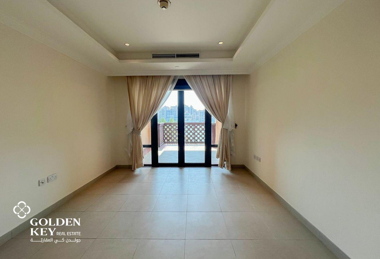 Marina View | Townhouse | SF | 2BR with Balcony