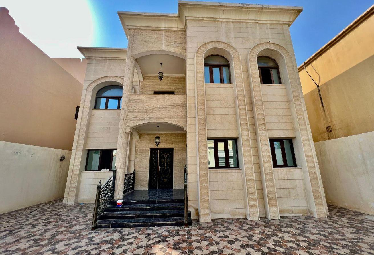 villa 7 bedrooms _salon+majles_al wakra - Villa in Al Wakair