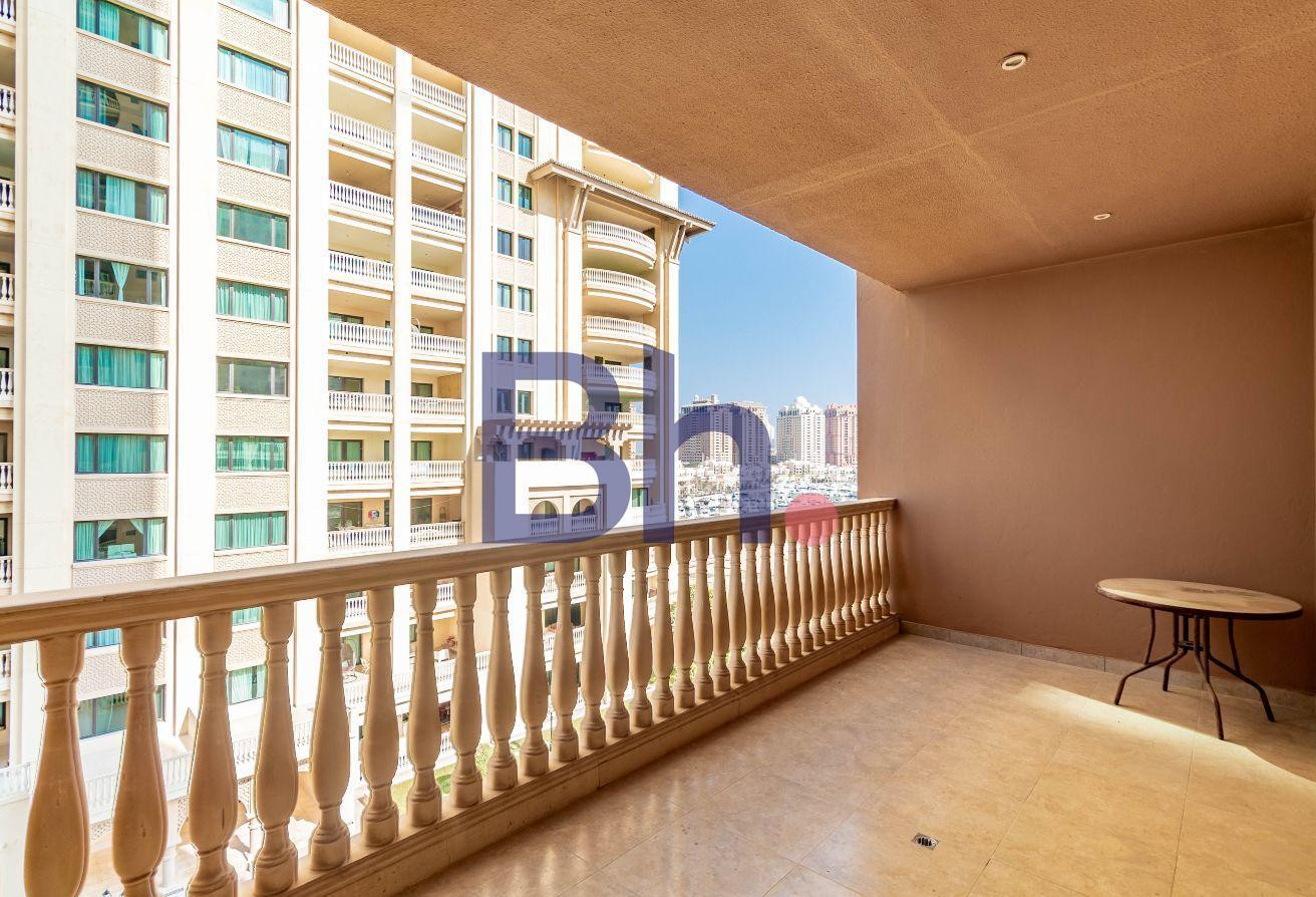 STRONG ROI | MODERN STYLE | PRIME LOCATION - Apartment in West Porto Drive