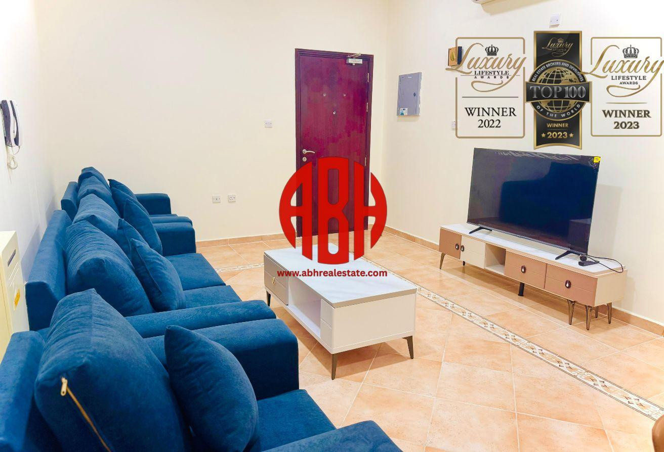 BEST OFFER! | FULLY FURNISHED 2-BDR | CENTRAL SPOT - Apartment in Al Tabari Street