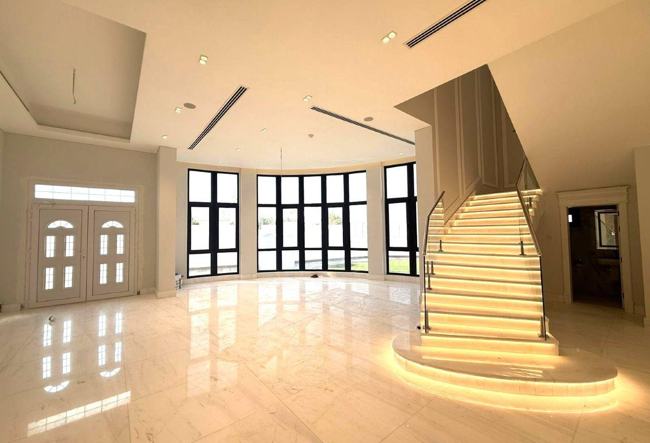 ULTRA-LUXURY CORNER 8BR VILLA WITH POOL & JACUZZI - Apartment in Lusail City