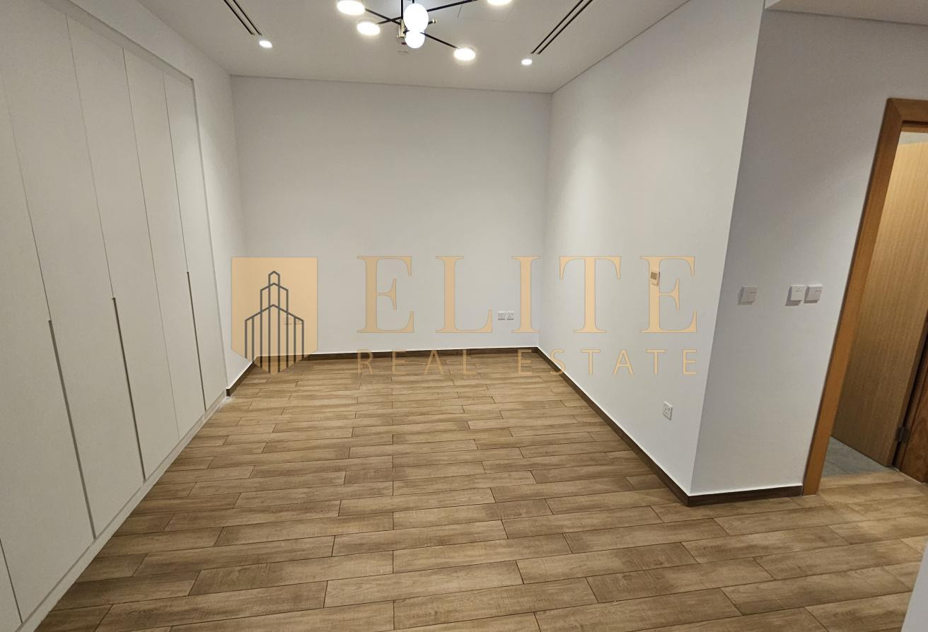 ELEGANT 2BHK plus Maid Semi Furnished in PEARL - Apartment in Floresta Gardens