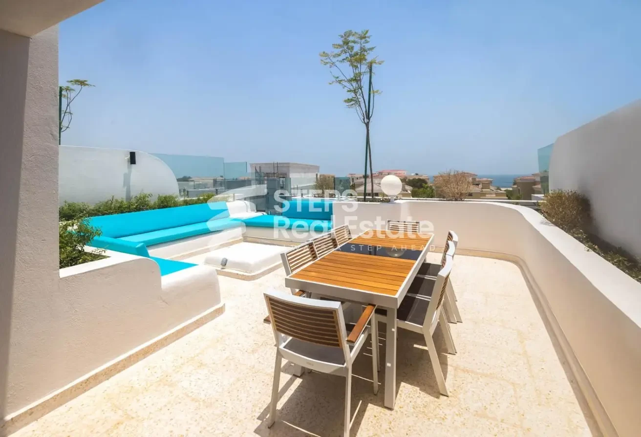 Freehold Ownership Stylish Townhouse in The Pearl - Villa in Giardino Villas