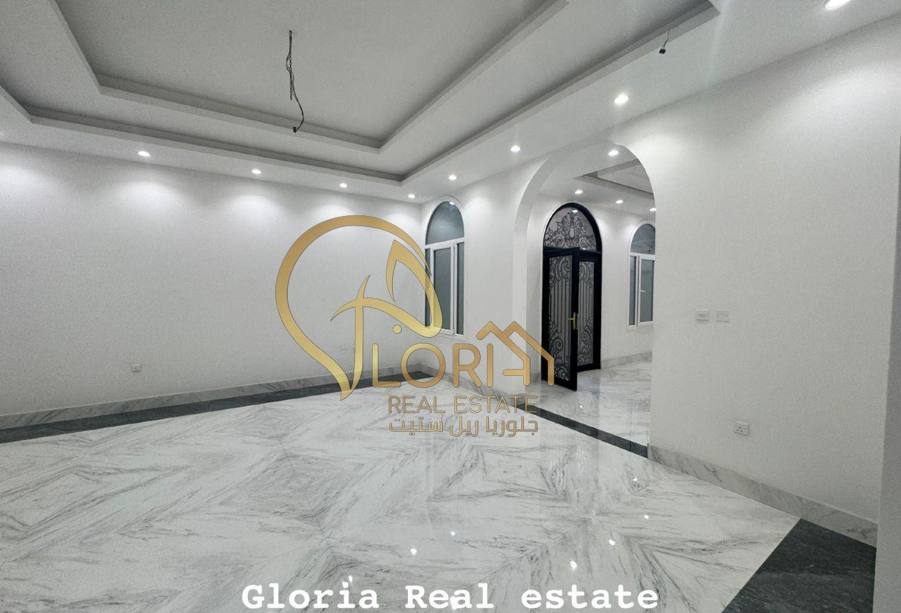 فيلا عائلية فاخرة مع مصعد – عنيزة 7.5م - Villa in Onaiza Street