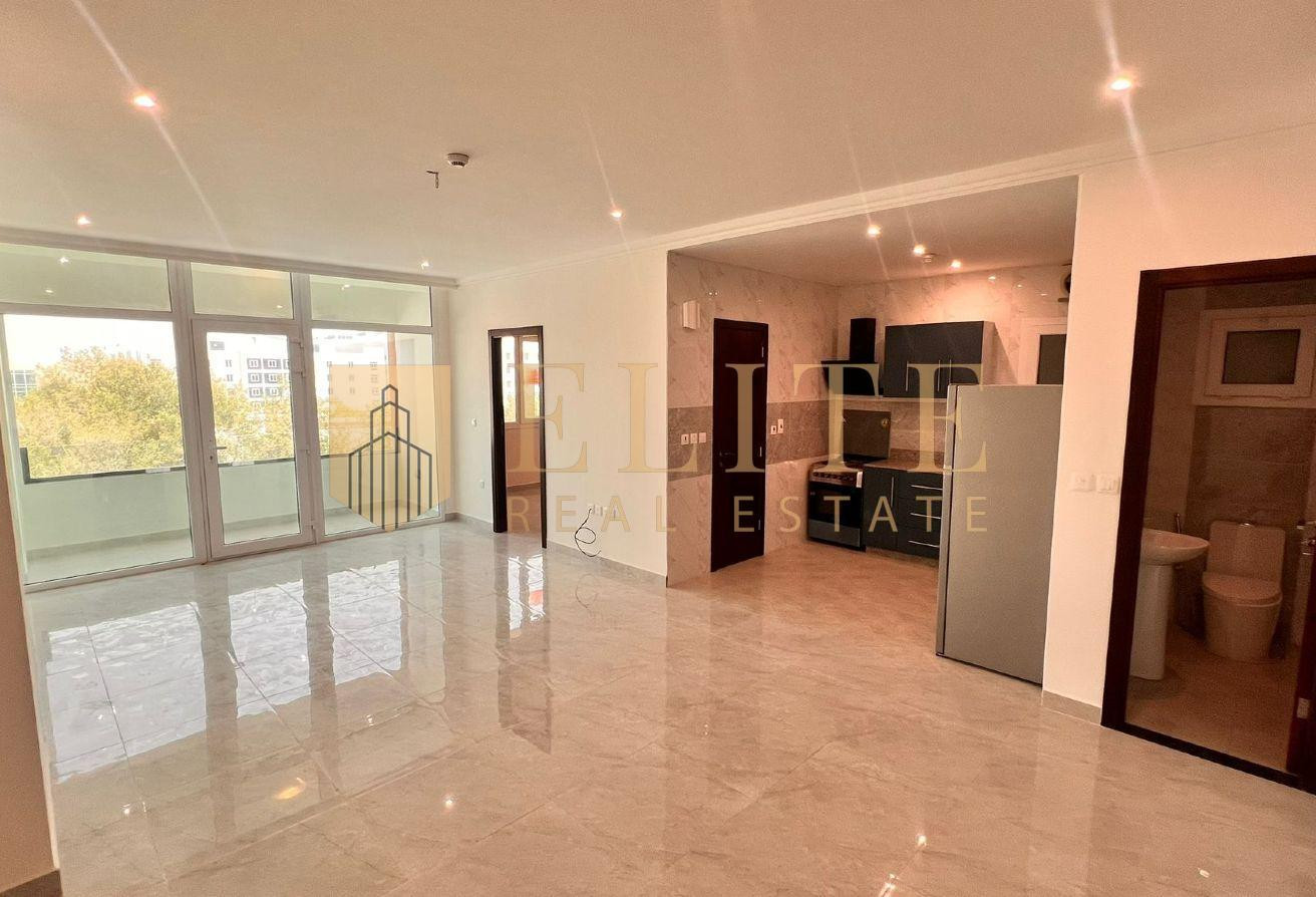 AMAZING 1 BHK Semi Furnished with Balcony in ALSAD - Apartment in Al Sadd Road