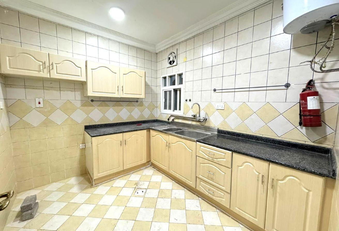 FAMILY-FRIENDLY SPACIOUS UF 2BHK APARTMENT - Apartment in Old Airport Road