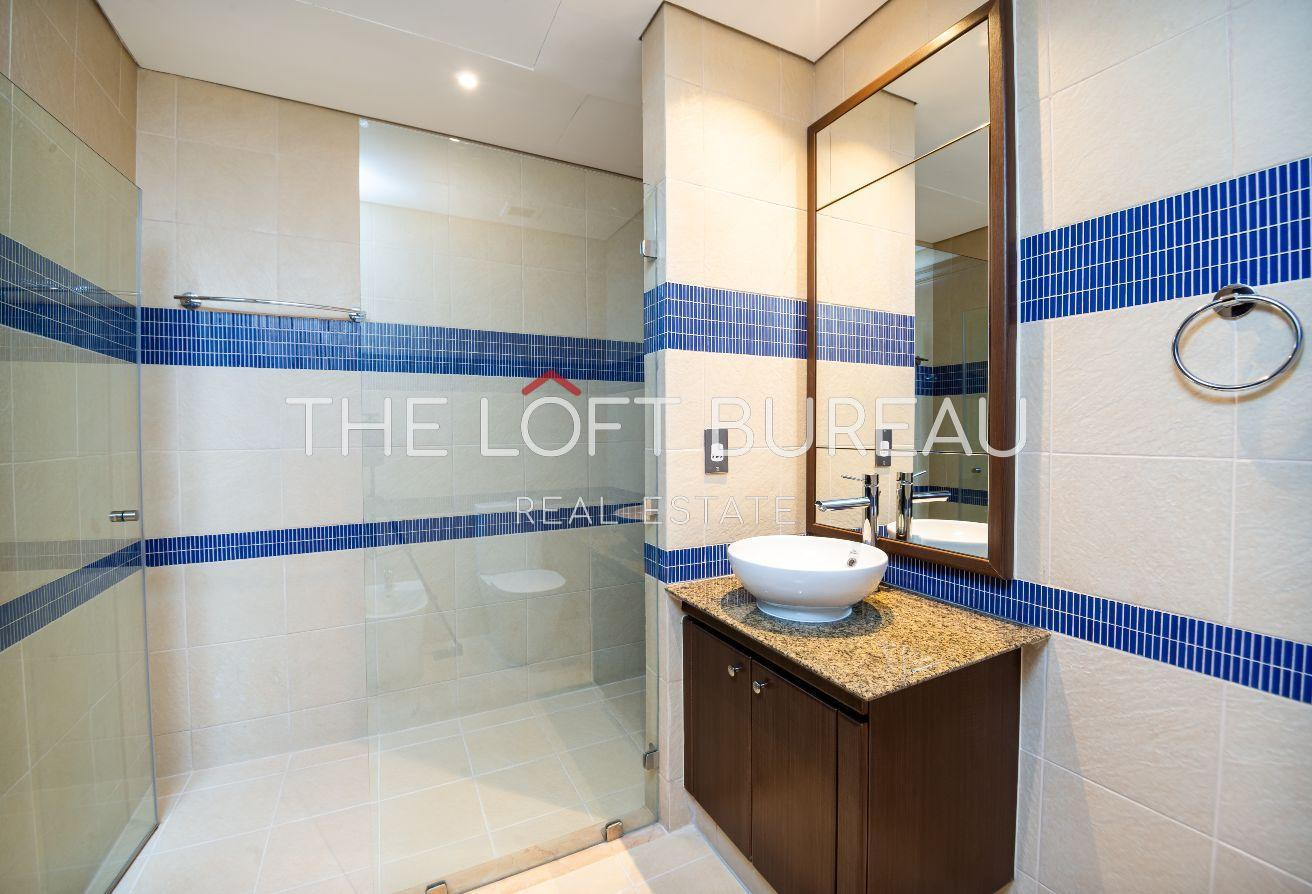 SPACIOUS AND ELEGANT 2BR FF IN PORTO - Apartment in West Porto Drive