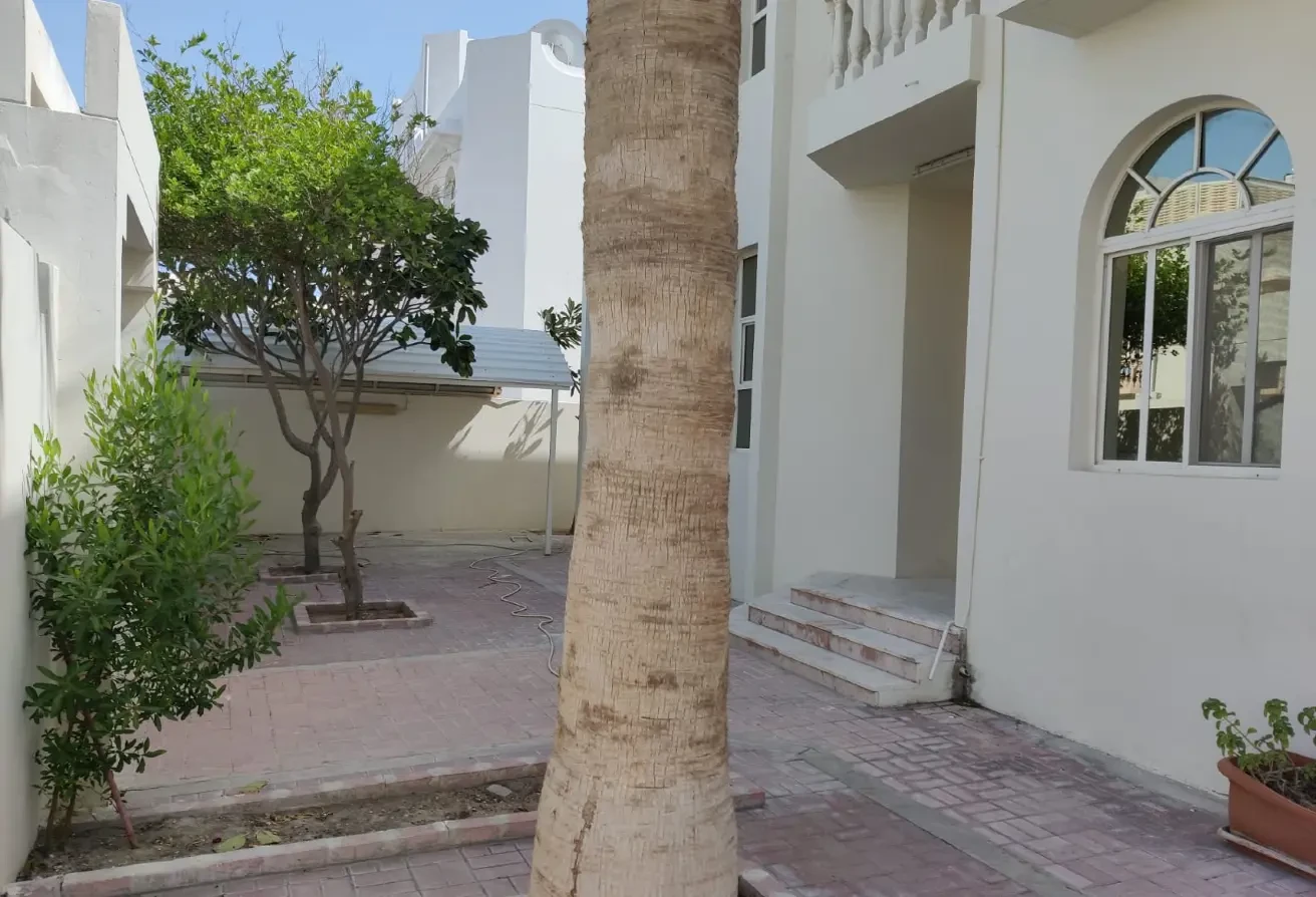 5 bhk villa for Rent only at 10000 with one month - Villa in Al Thumama