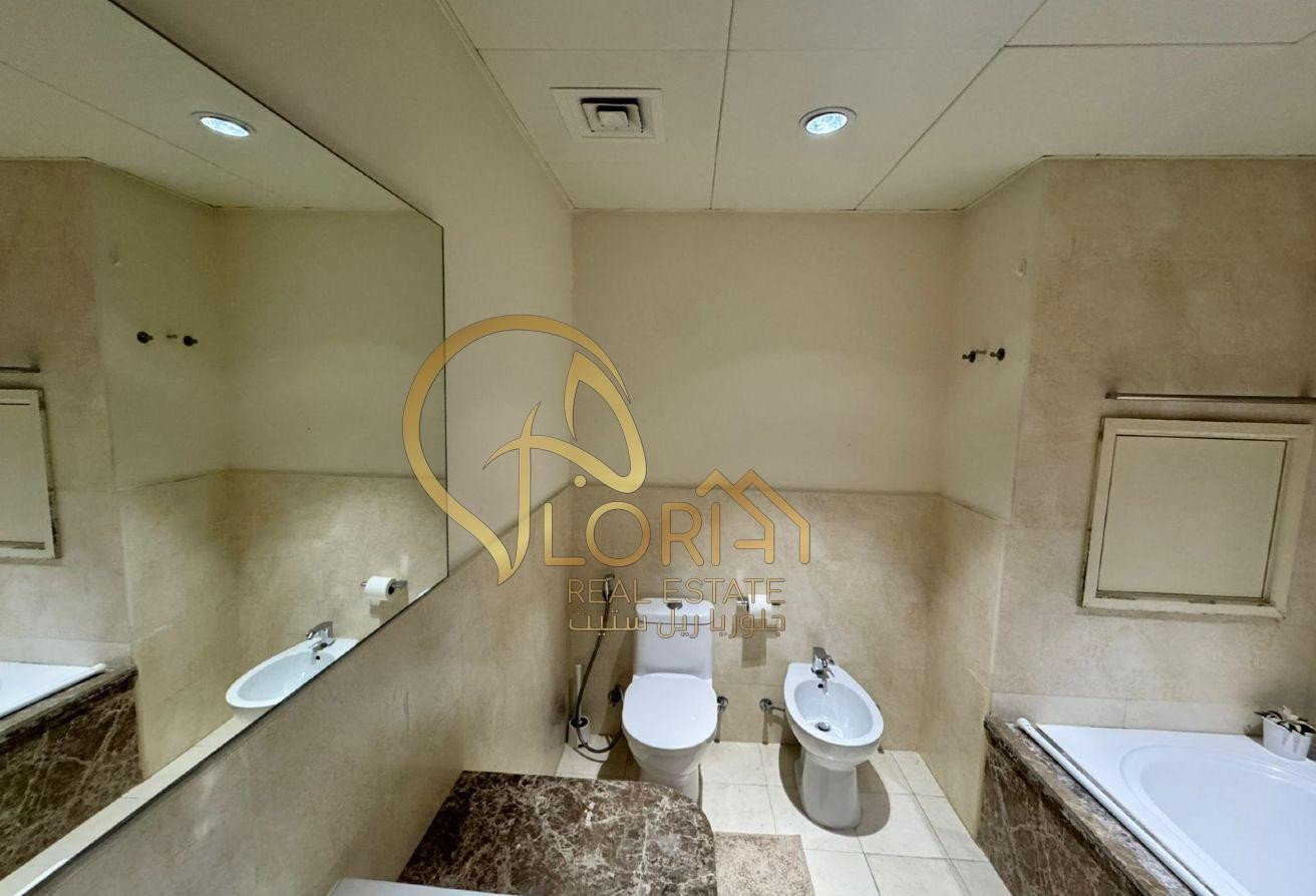 For Sale | 1BR Apartment in The Pearl | Prime View - Apartment in East Porto Drive