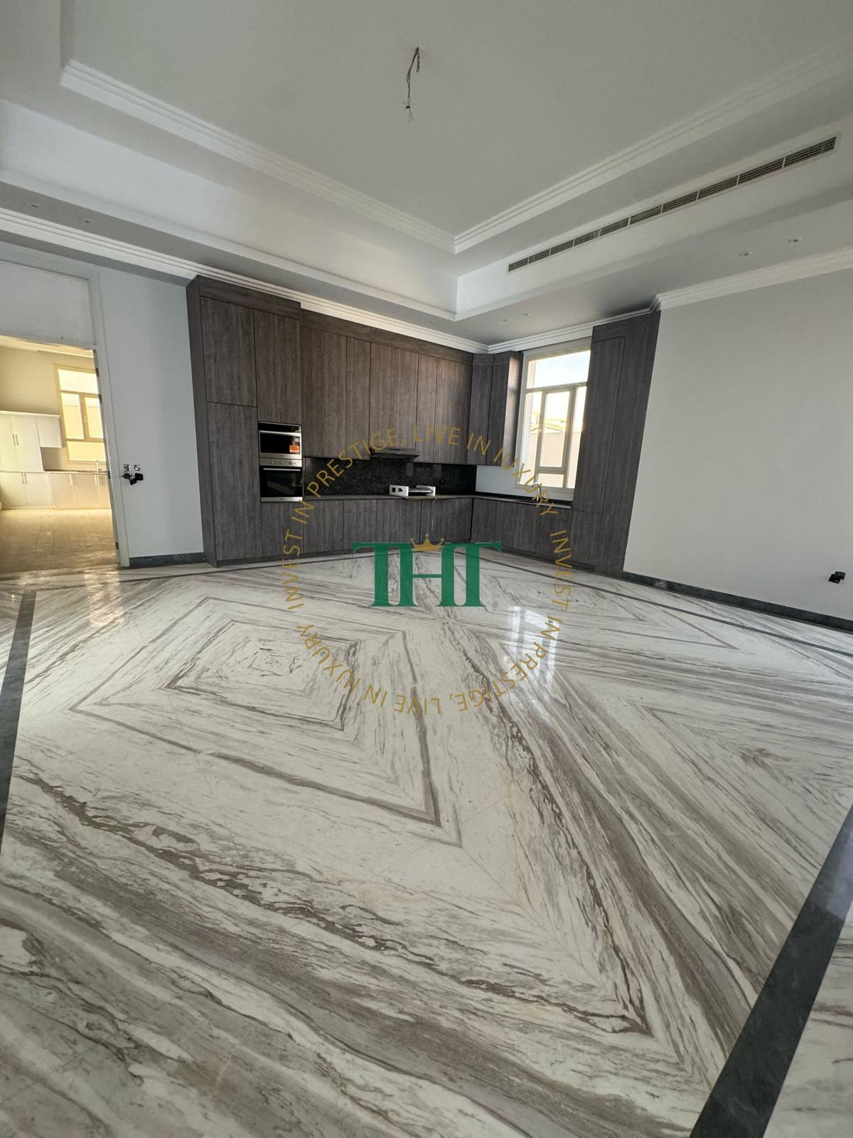 Spacious | Luxurious | Villa for Sale | with pool and Majlis - Villa in Al Duhail