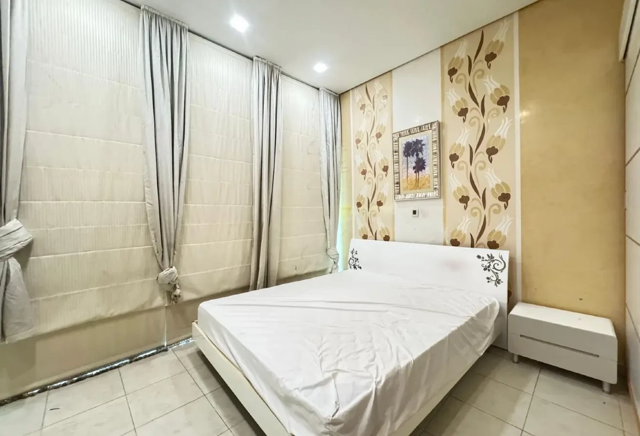 LUXURY LARGE FURNISHED 3BHK APARTMENT - Apartment in Zig Zag Towers