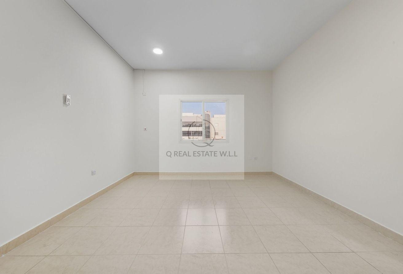 2Bhk UF Flat With Master Bedroom In Aziziyah