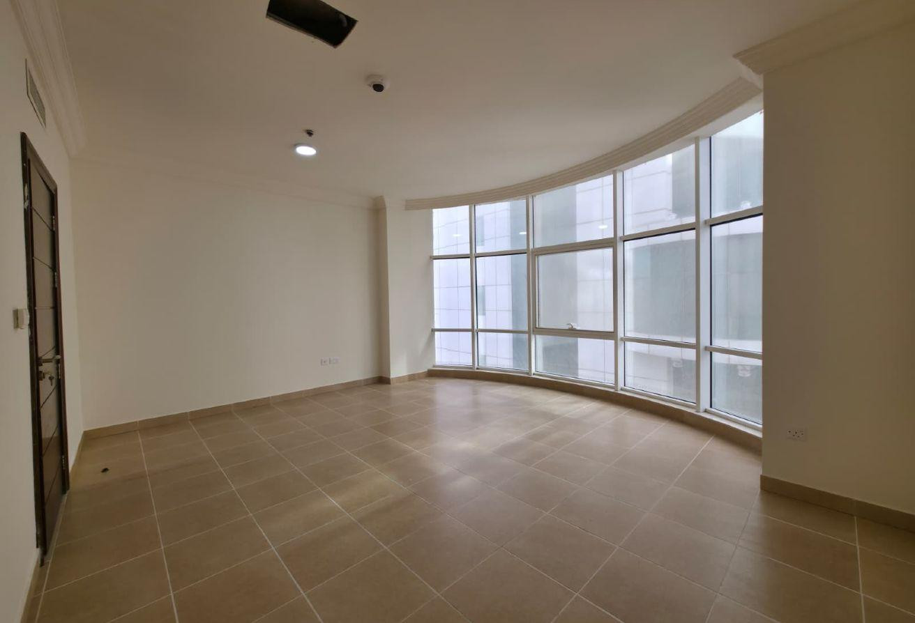 specious UF 3Bhk in the cornish 7200+2month free - Apartment in Doha