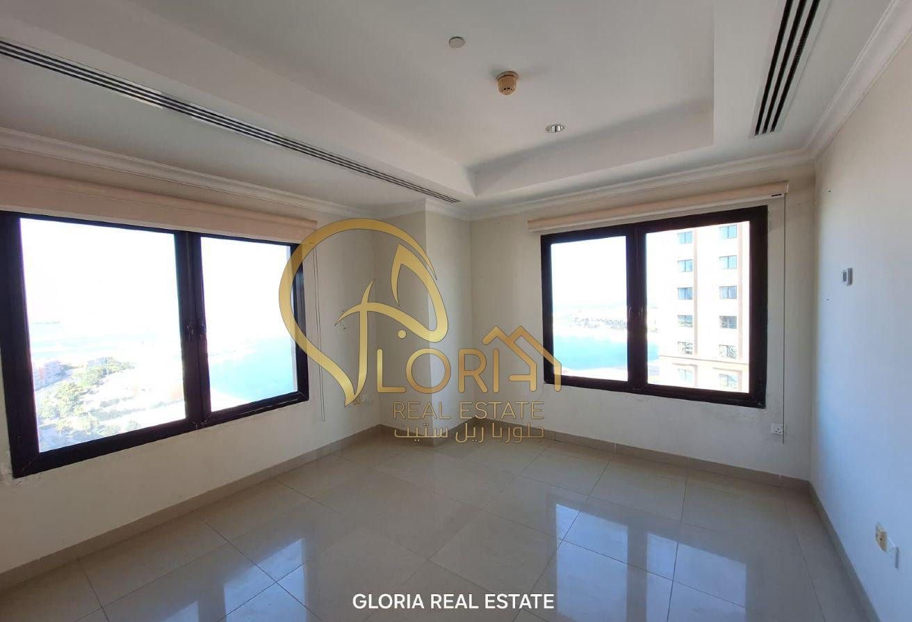 Semi Furnished 2BHK+Maid in The Pearl|11K - Apartment in East Porto Drive