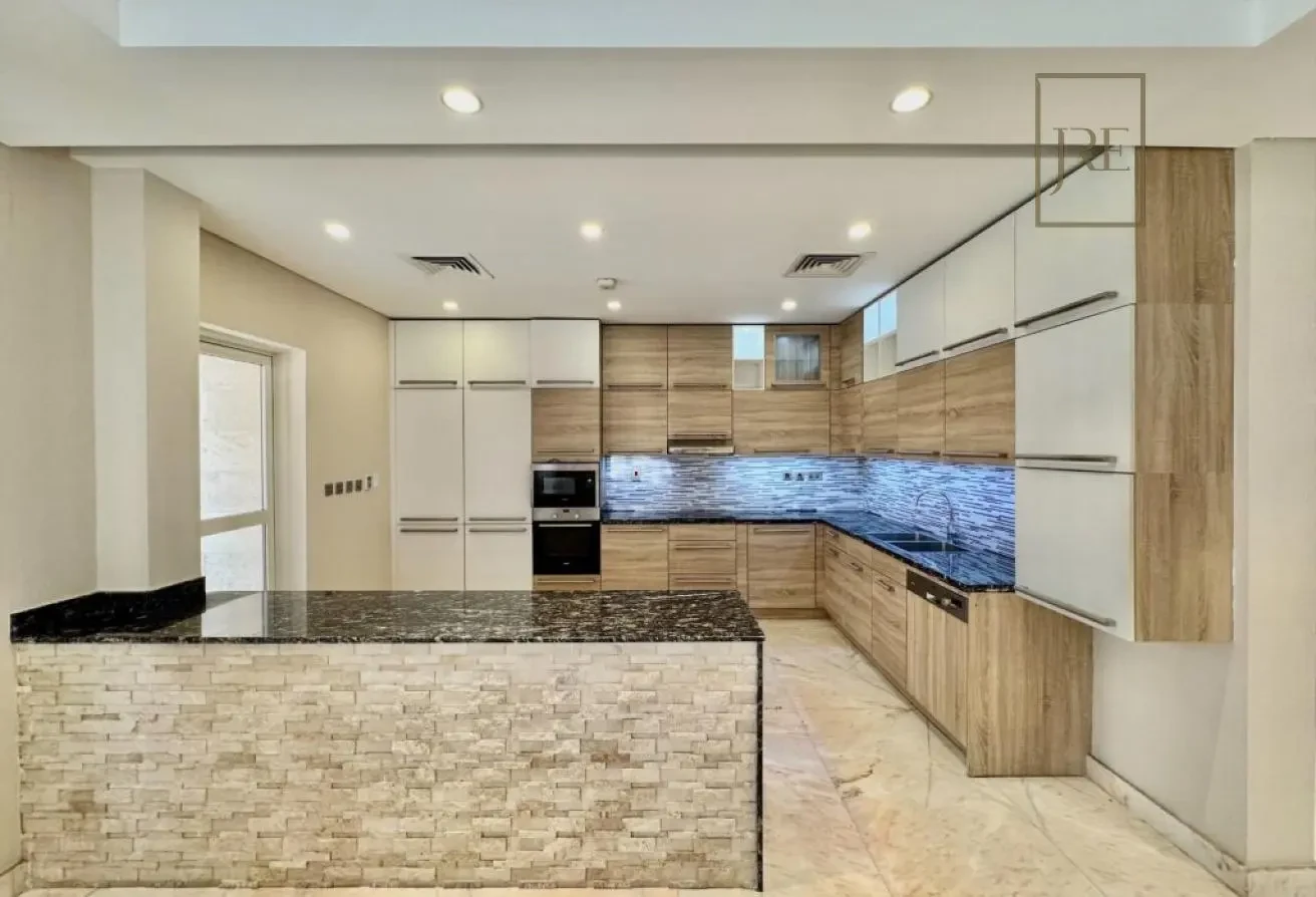 Luxury 4-Bedroom+Maids Compound Villa- Al Mamoura - Villa in Al Maamoura