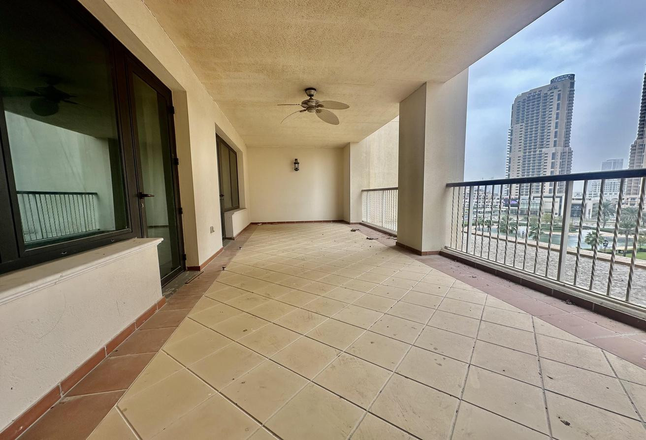 Affordable 2BHK | Nice Tower | Porto Arabia - Apartment in Two Porto Arabia