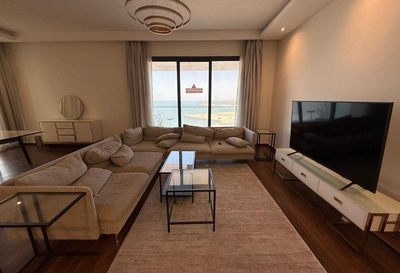 Stylish two bedrooms / spacious balcony / sea view