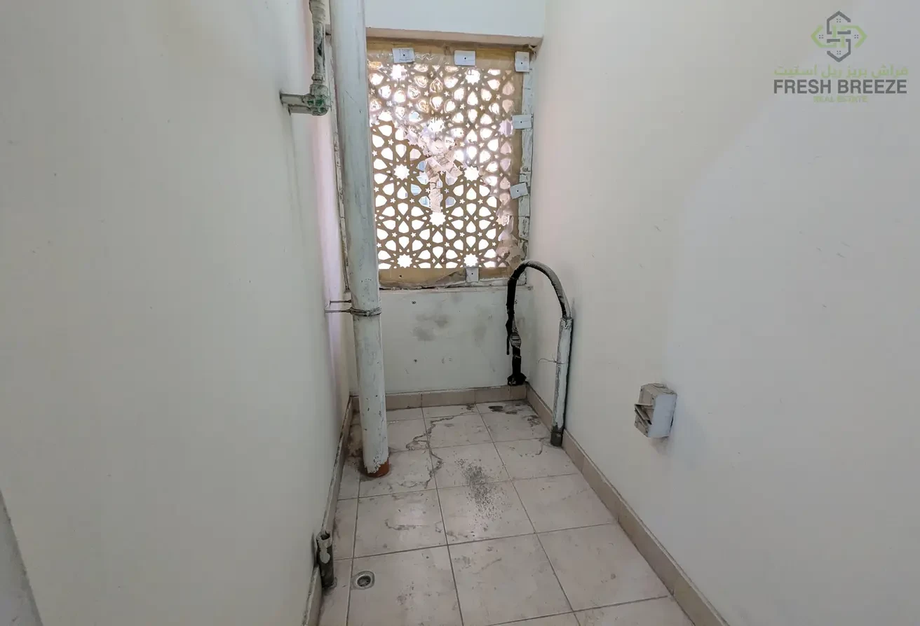 1 Month Free \3BHK For Family With Pool \ gym - Apartment in Umm Ghuwailina 4