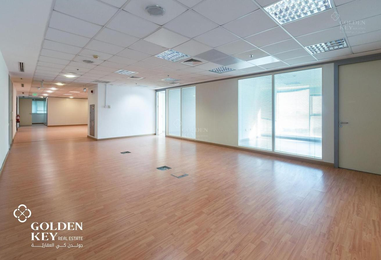 Functional High Floor Office Space | West Bay