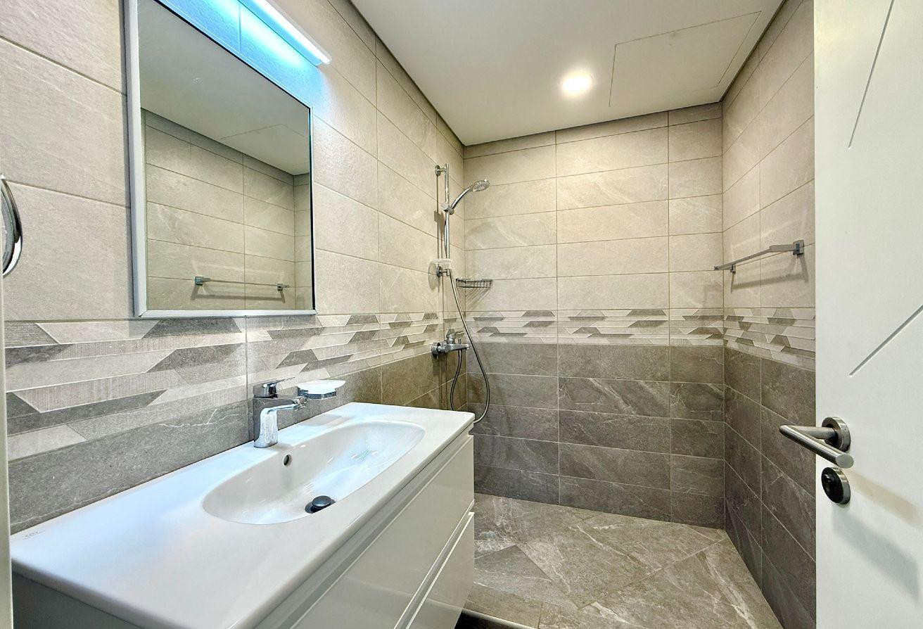 Stylish FF 1BR in Al Muntazah |White Friday Promo| - Apartment in Al Muntazah