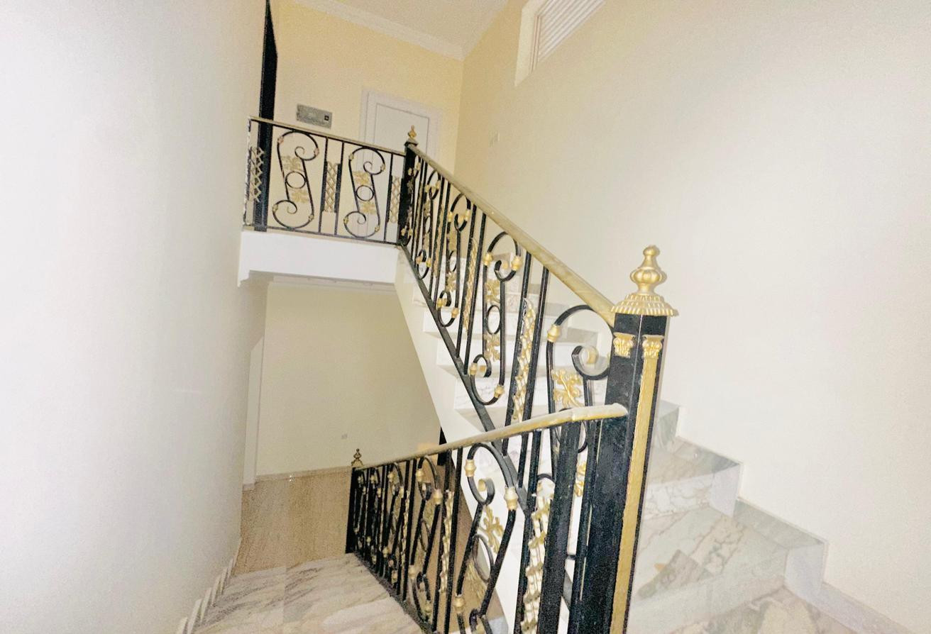 Spacious 6-Bedroom Villa in a Compound – Al Sakham - Villa in Al Sakhama