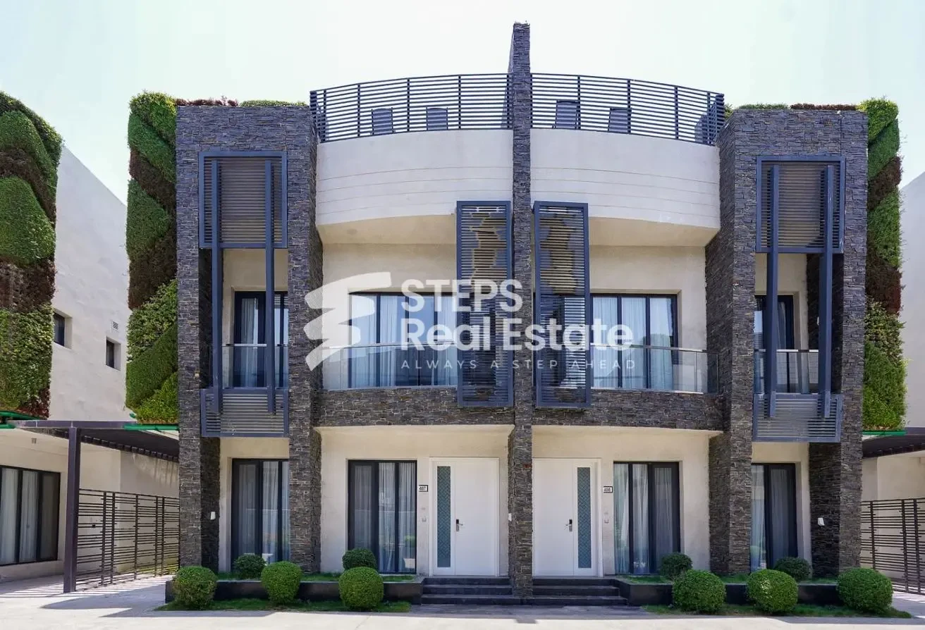 Luxury 5 Bedroom Villa for Rent in Umm Al Amad - Compound Villa in Umm Al Amad