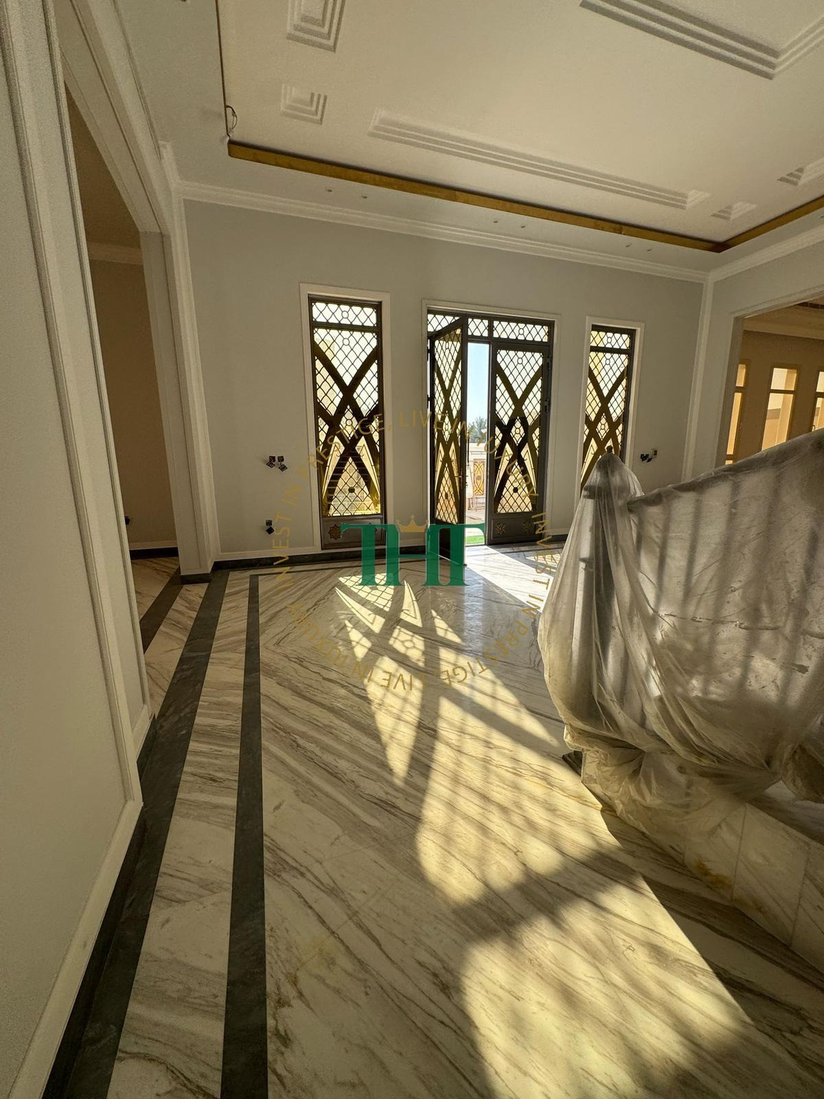 Spacious | Luxurious | Villa for Sale | with pool and Majlis - Villa in Al Duhail