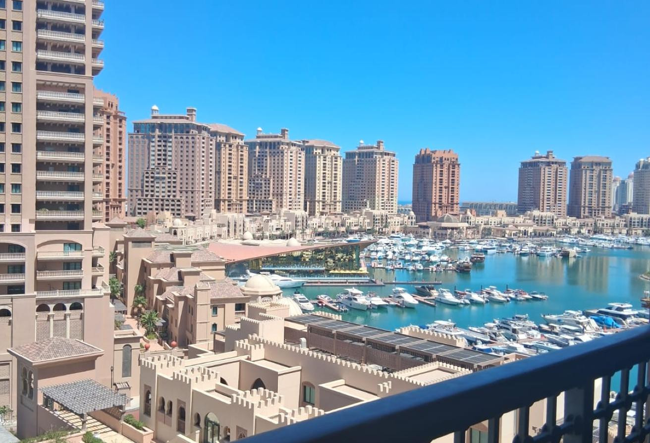 FF 2BHK ! Marina View ! Short and Long Term - Apartment in Tower 7 (Ferrari Tower)