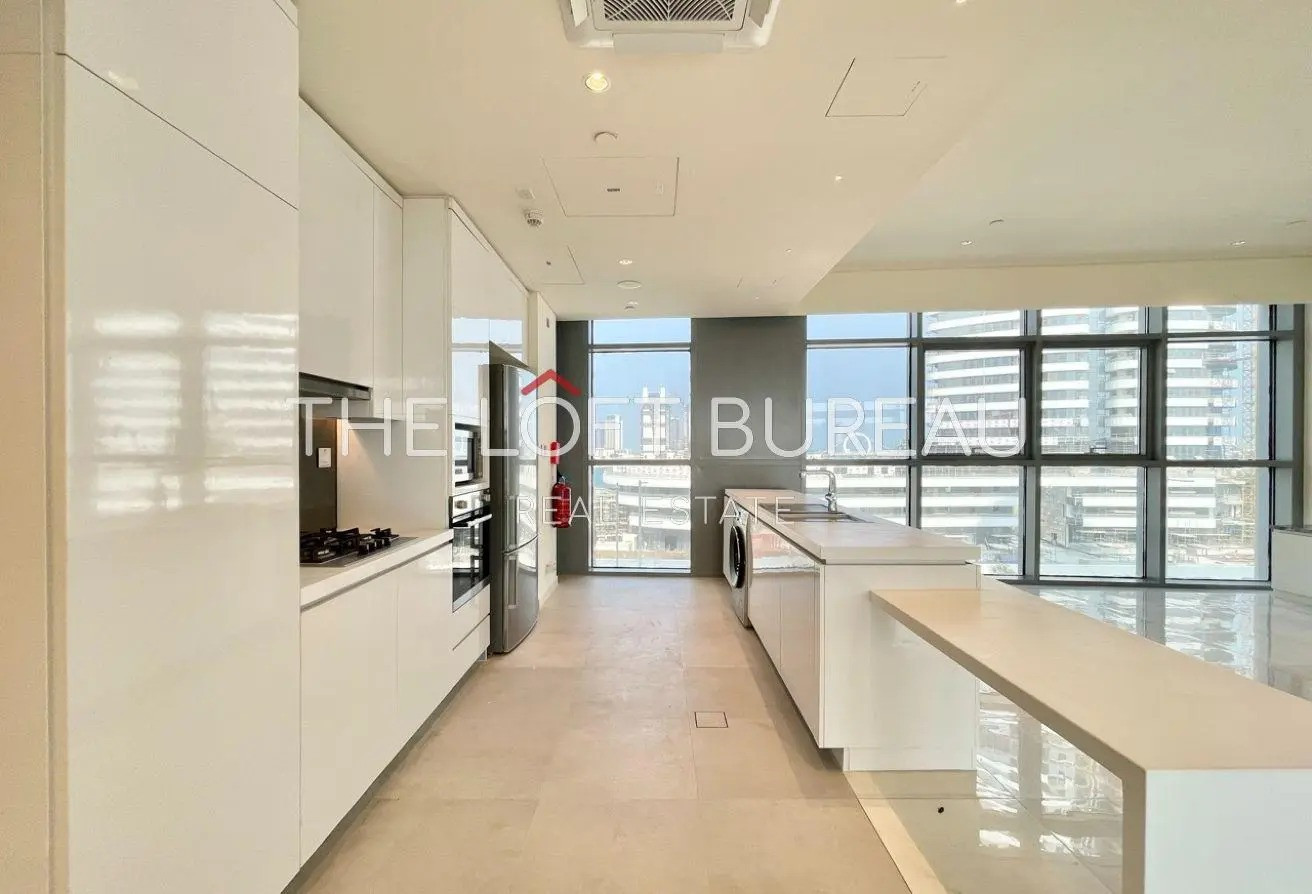 Luxurious 3-Bedroom Apartment in Lusail Marina